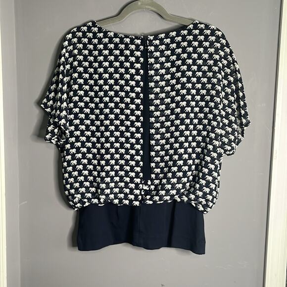 Cabi Navy Blue Flowy Blouse With Elephant Print Size Small - Picture 6 of 9
